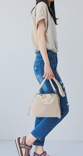 ショルダーバッグレディース 巾着 上品な網目模様のショルダーバッグ
