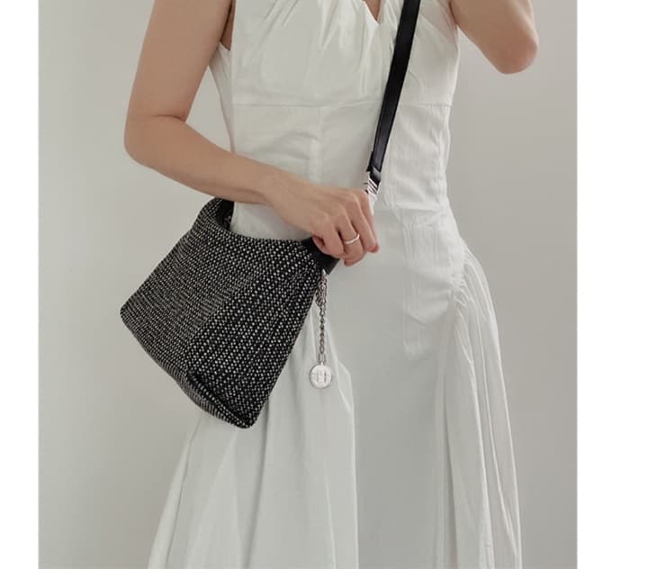 ショルダーバッグレディース カゴバッグ 夏の風合い 上品メッシュバッグ