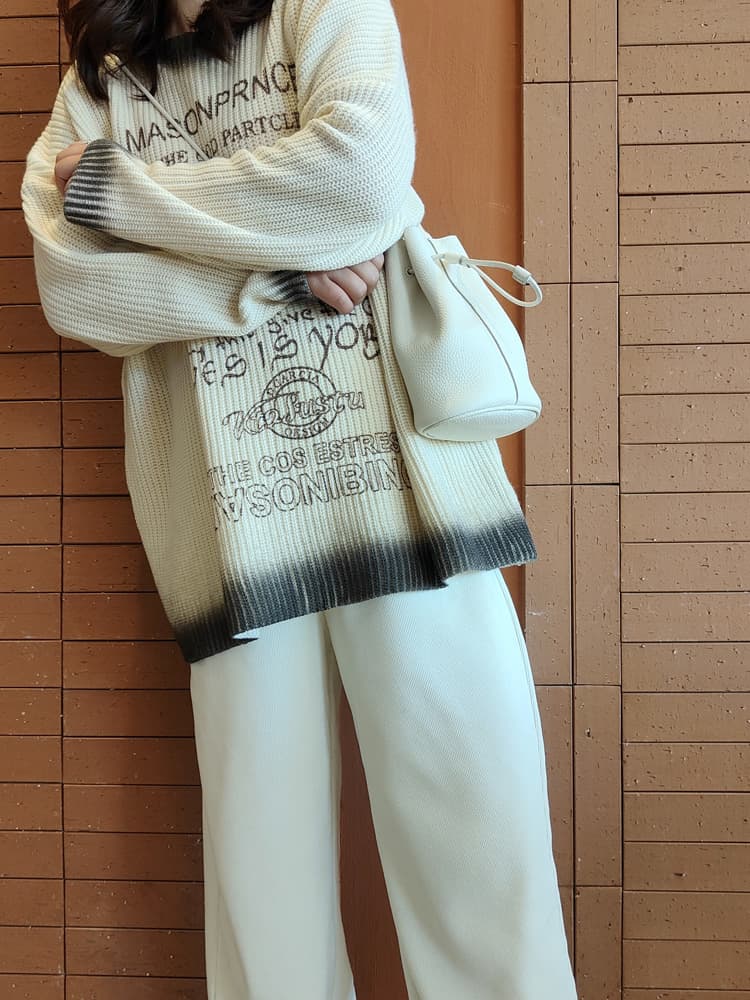 ショルダーバッグレディース なめらか質感シンプル巾着ショルダー