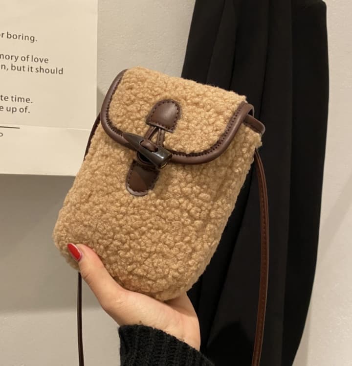 ショルダーバッグレディース ファー もこもこミニショルダーポシェット