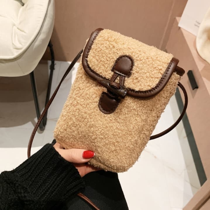 ショルダーバッグレディース ファー もこもこミニショルダーポシェット