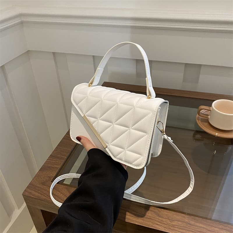 ショルダーバッグレディース キルティング カラフル上品キルティングミニハンドバッグ